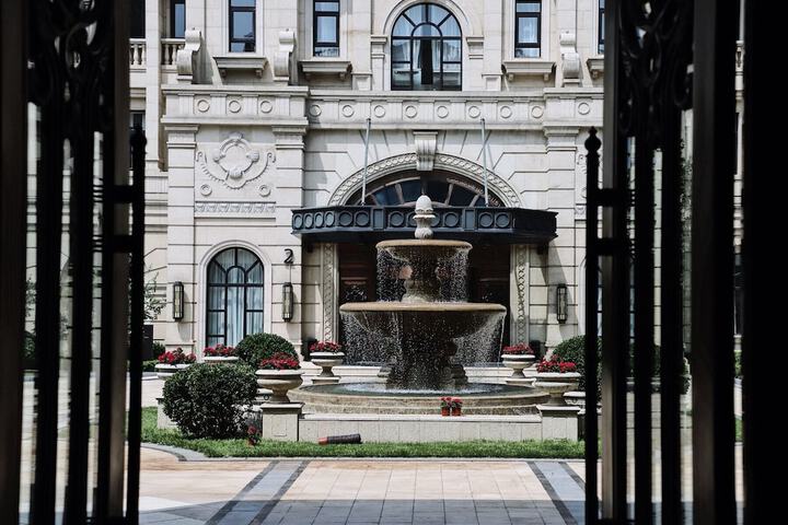 Hotel Exterior 59 of 65