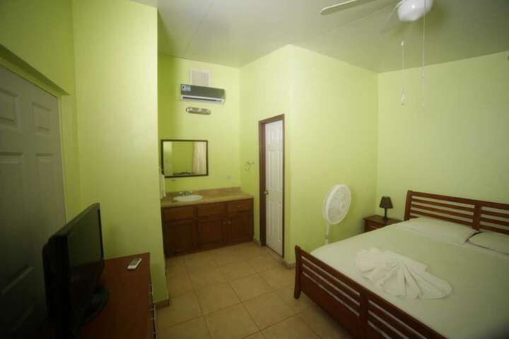 Room 3 of 26