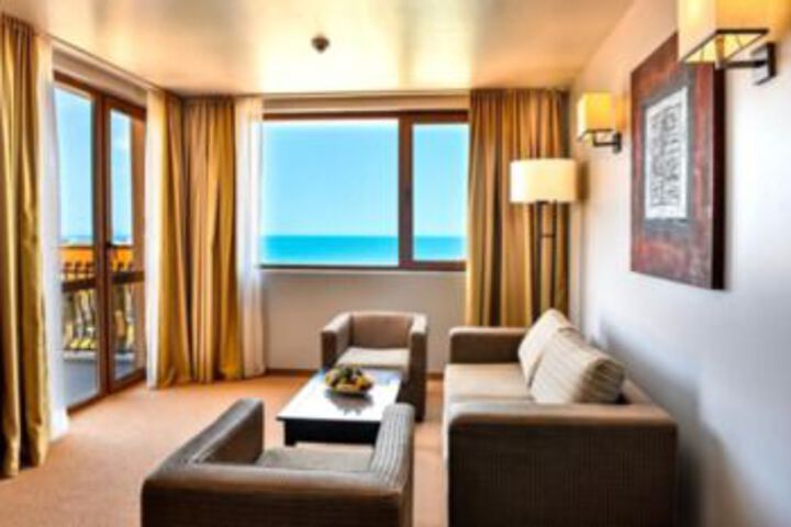 Room 45 of 106