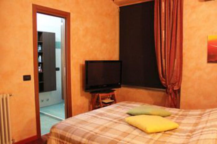 Room 3 of 11