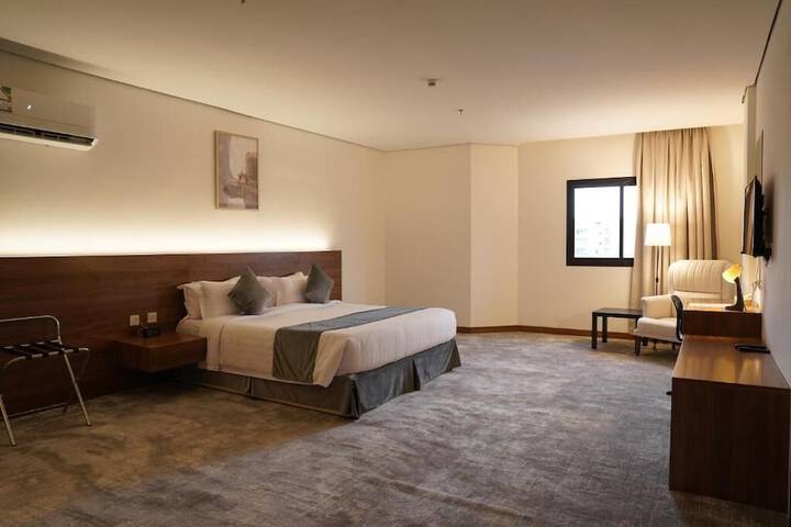 Room 5 of 27