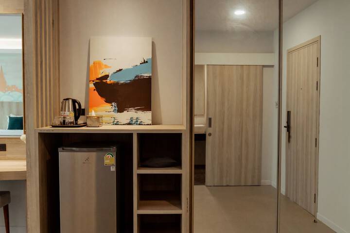 Room 23 of 49
