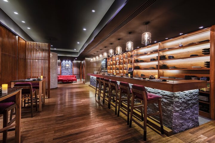 Lounge 191 of 290