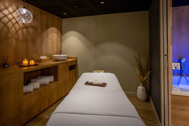 Spa 46 of 74