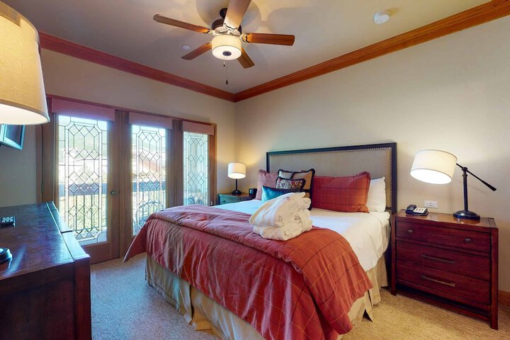 Room 49 of 222