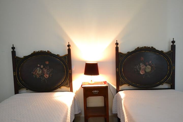 Room 5 of 35