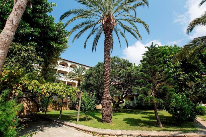 Hotel Exterior 69 of 87