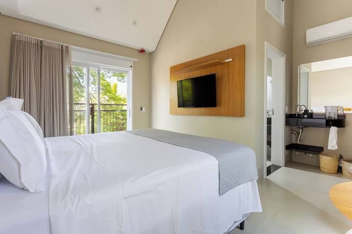 Room 8 of 218