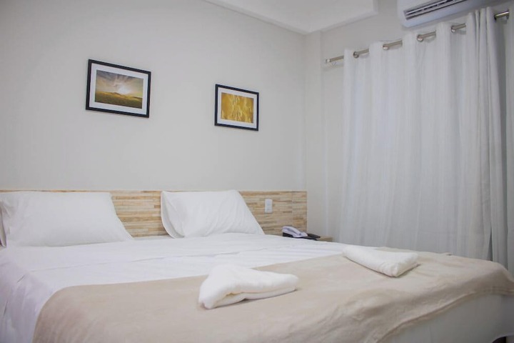 Room 7 of 13