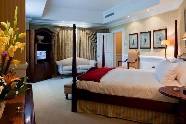 Room 12 of 46