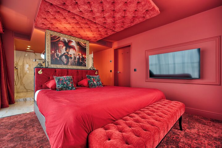 Room 23 of 63