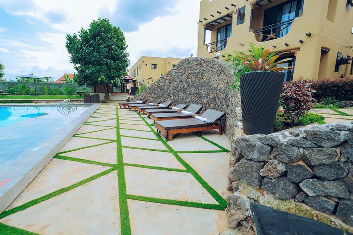Pool 18 of 32