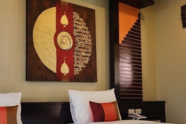 Room 4 of 19