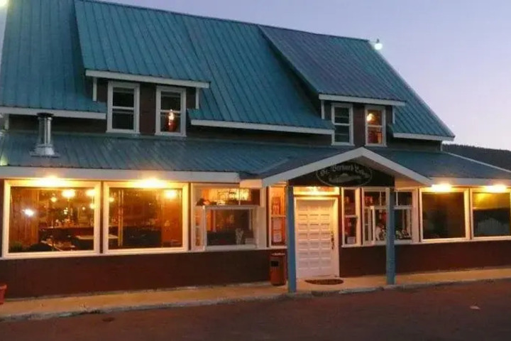 ST. BERNARD LODGE