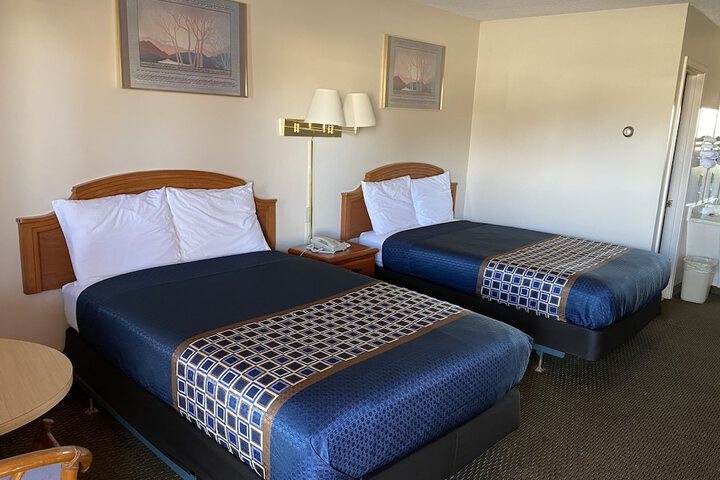 Room 11 of 20