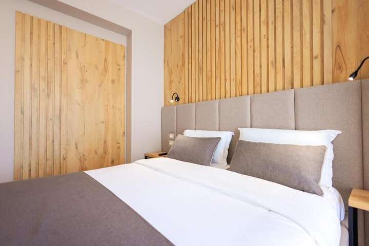 Room 47 of 96