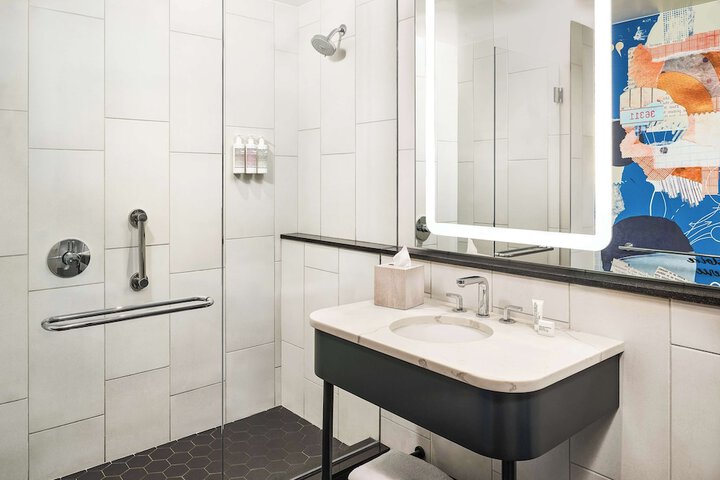 Bathroom shower