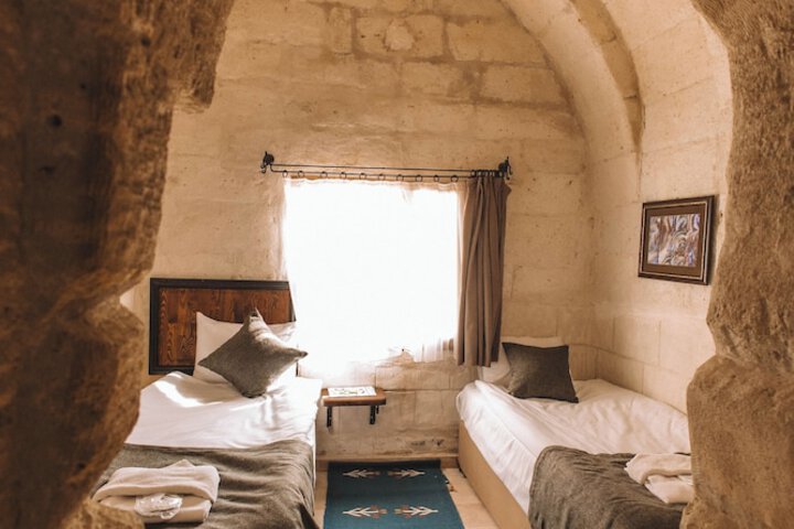 Room 40 of 83