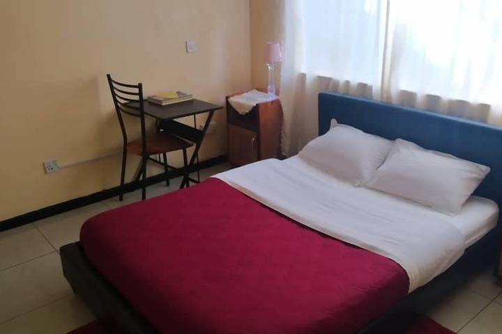 Room 6 of 19