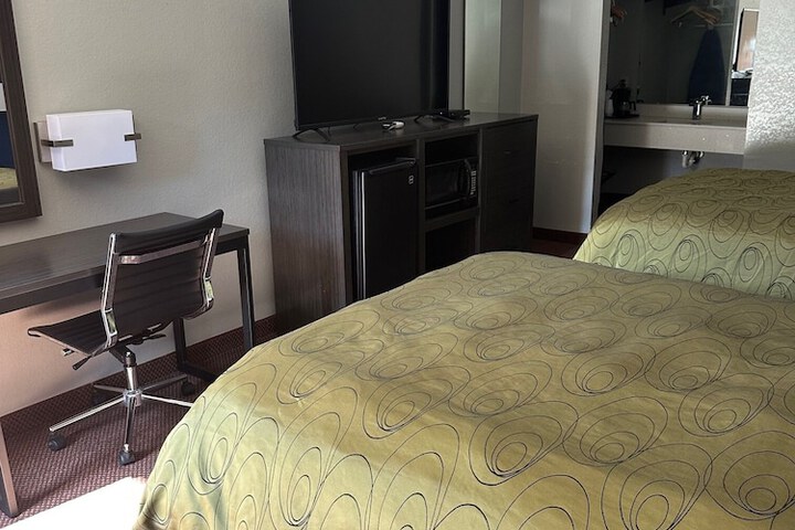 Room 31 of 43