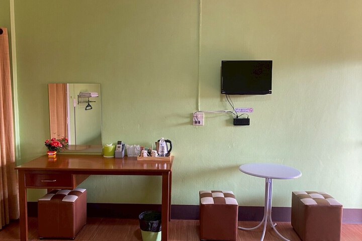 Room 7 of 13