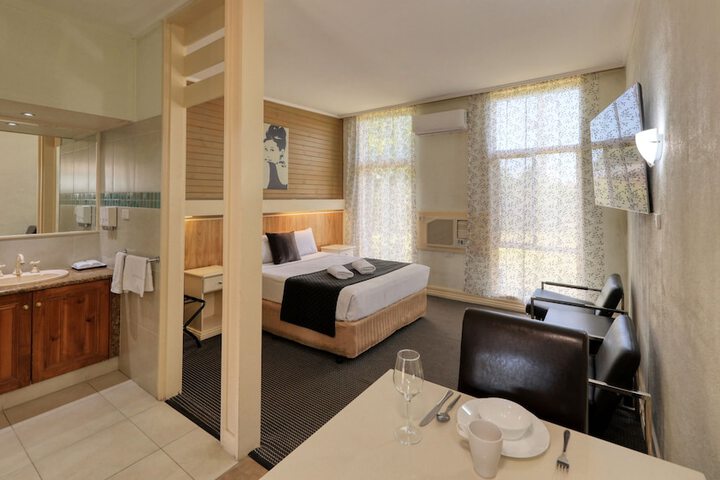 Room 8 of 35