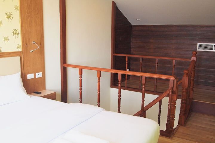Room 12 of 31