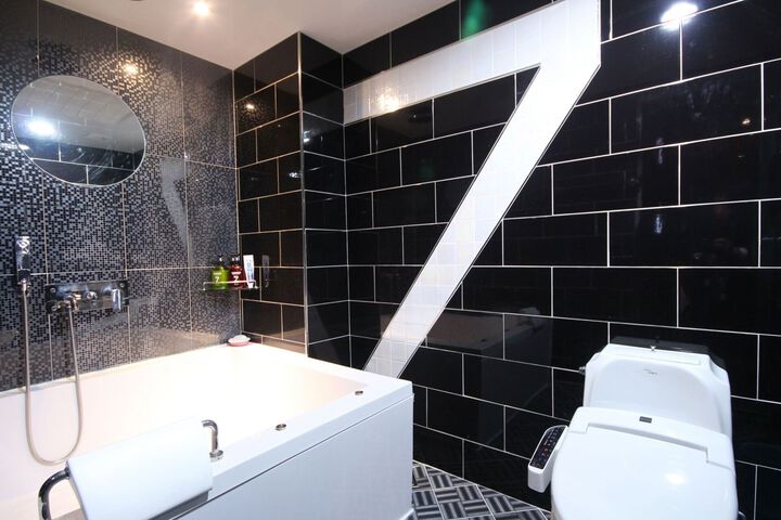 Room 72 of 126