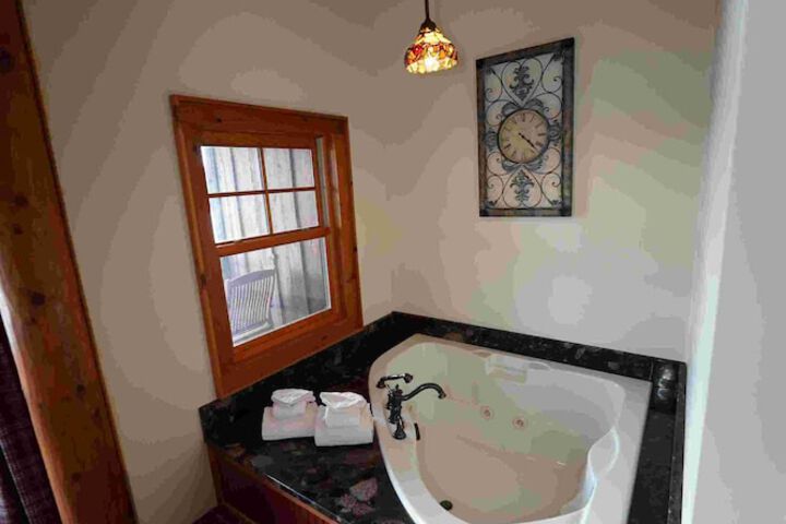 Room 181 of 241