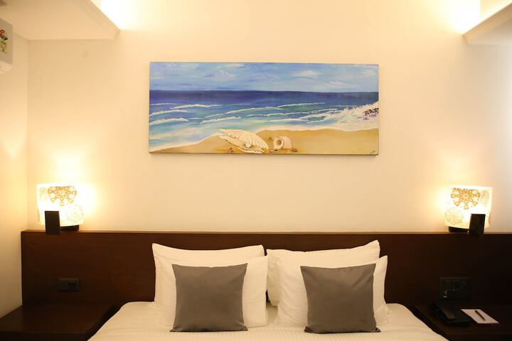 Room 17 of 40