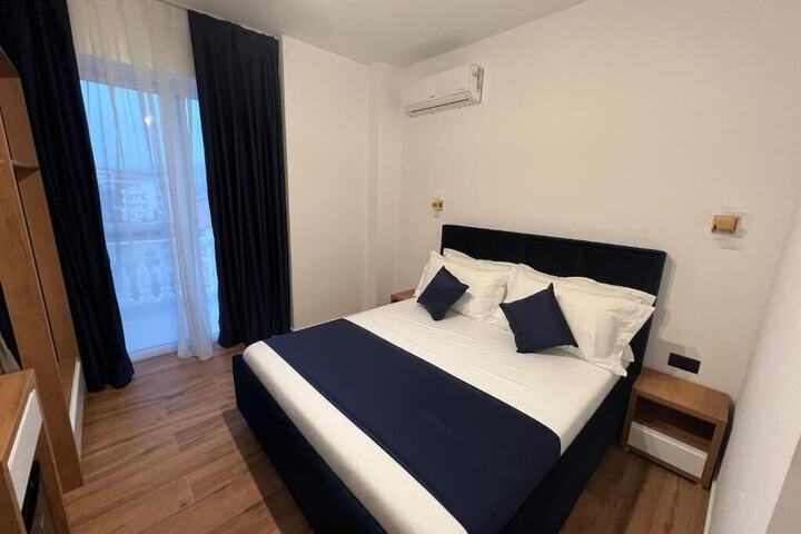 Room 12 of 69
