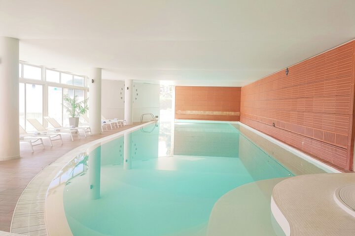Pool 68 of 127