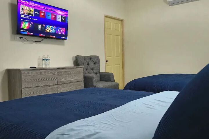 Room 7 of 28