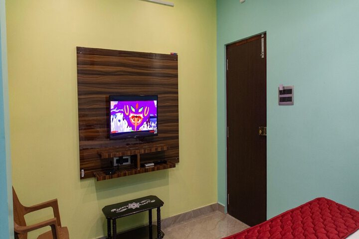 Room 10 of 31