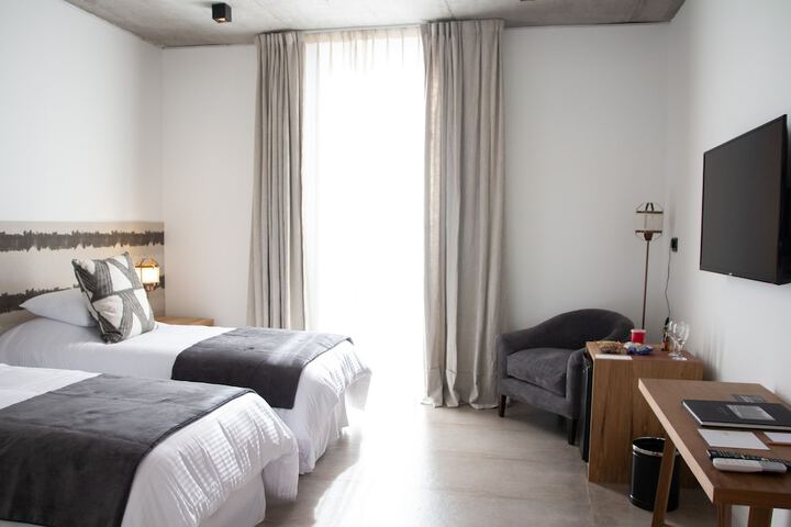Room 8 of 89