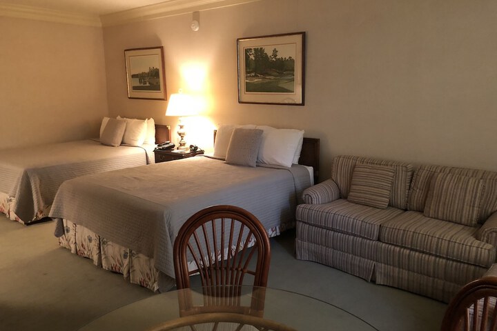Room 21 of 72