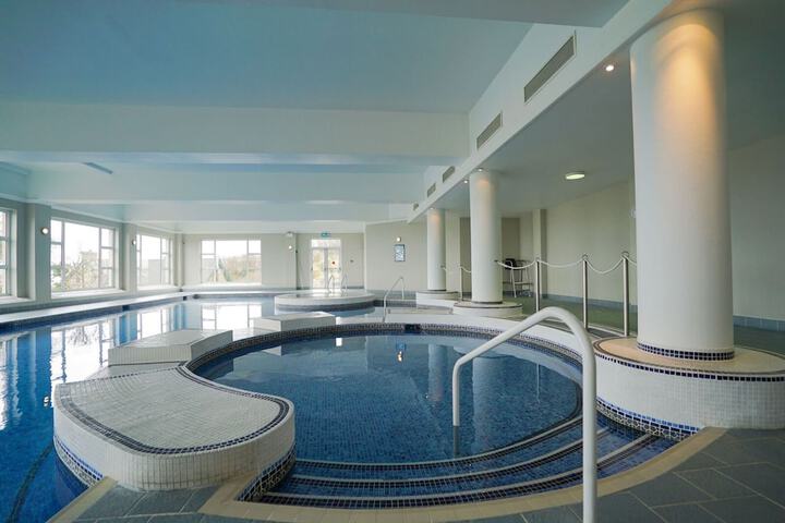 Pool 20 of 55