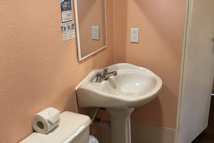 Room 80 of 132