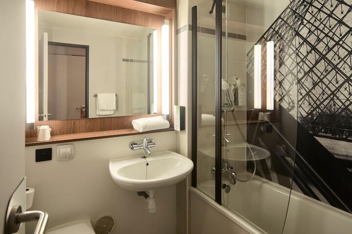 Clean Restrooms