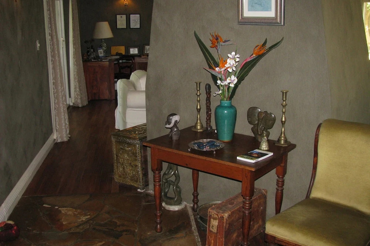 Room 2 of 17