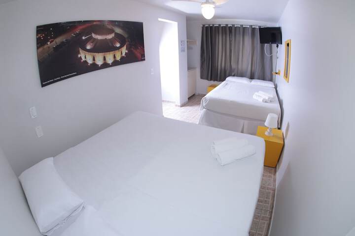 Room 11 of 48