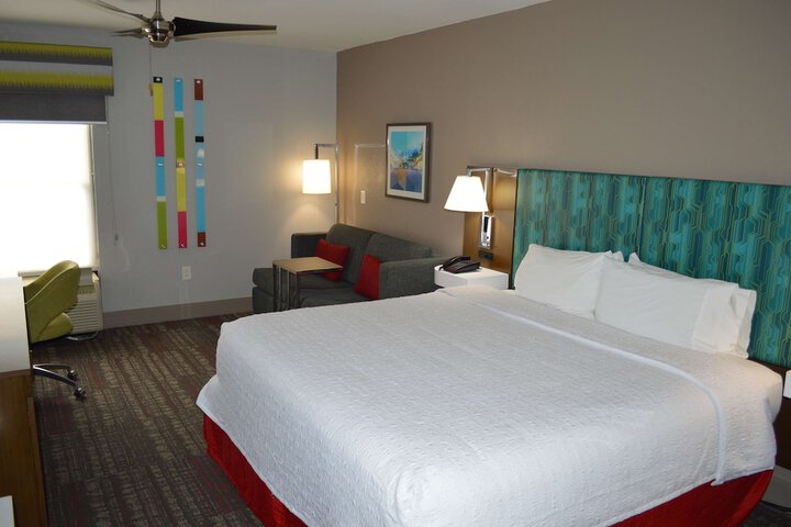 Room 4 of 15