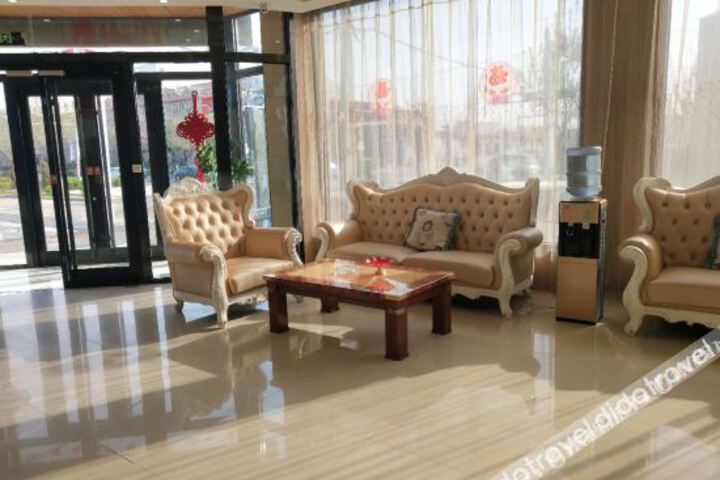 Hotel Interior 10 of 30