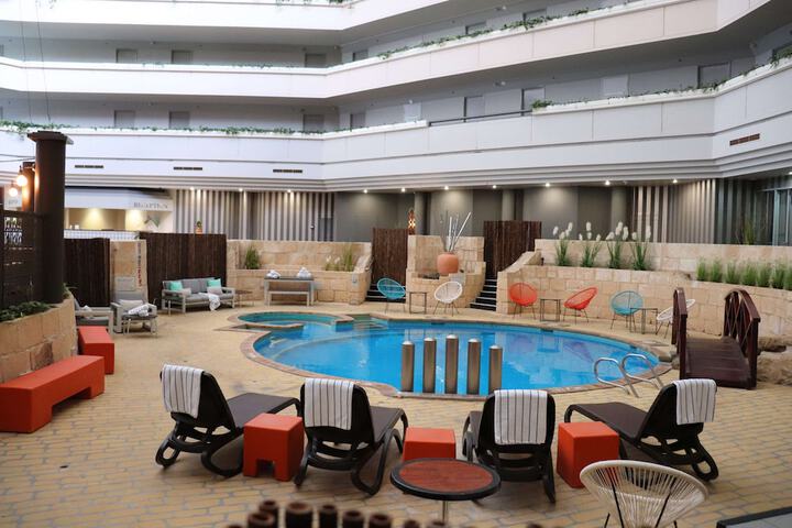 Pool 60 of 85