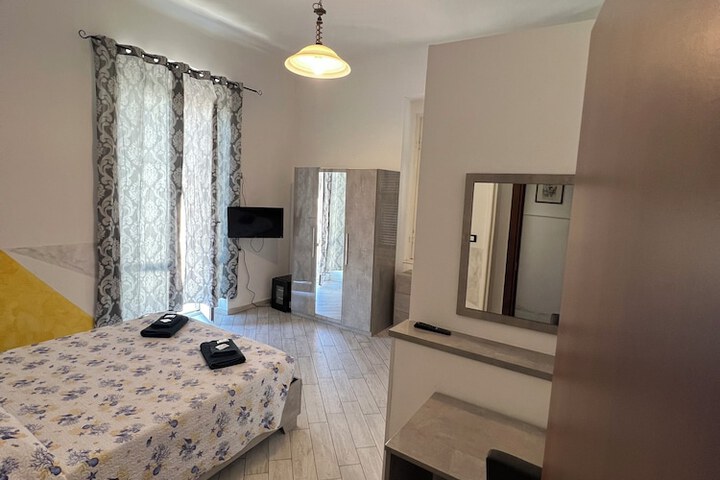 Room 14 of 48