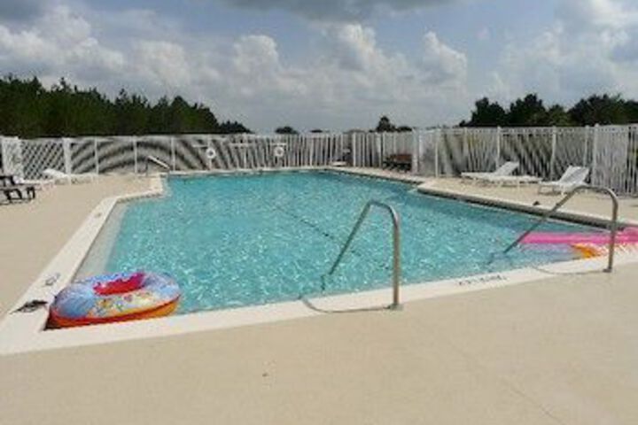 Pool 31 of 34