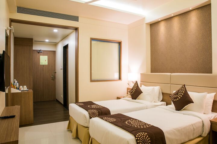 Room 10 of 39