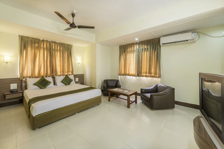 Room 17 of 53