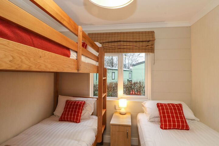 Room 10 of 39