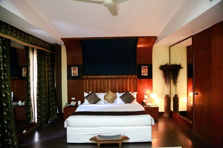 Room 8 of 56